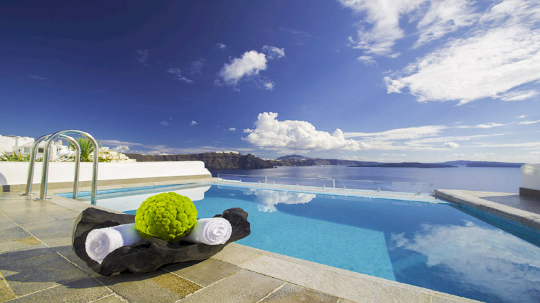 Santorini Secret Suites & Spa