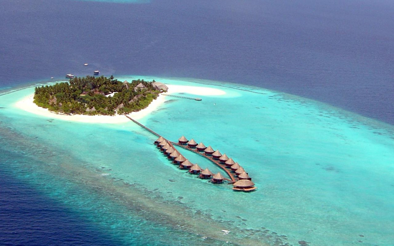 The St. Regis Maldives Vommuli Resort