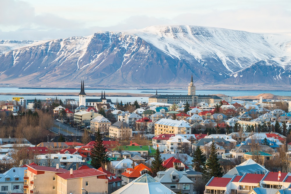 Islândia, terra do fogo e dos elfos